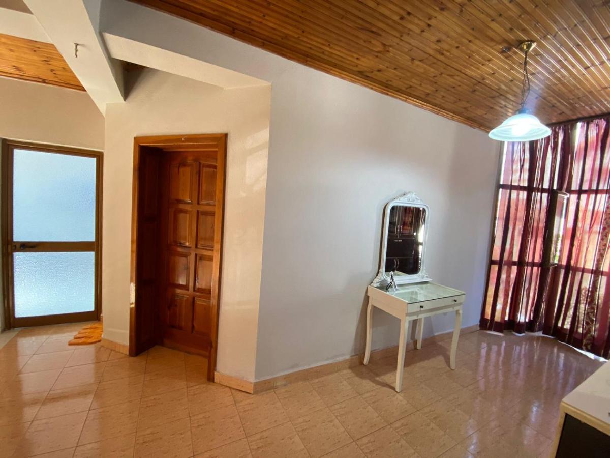 Gather Inn Guest House Shkoder Exterior photo