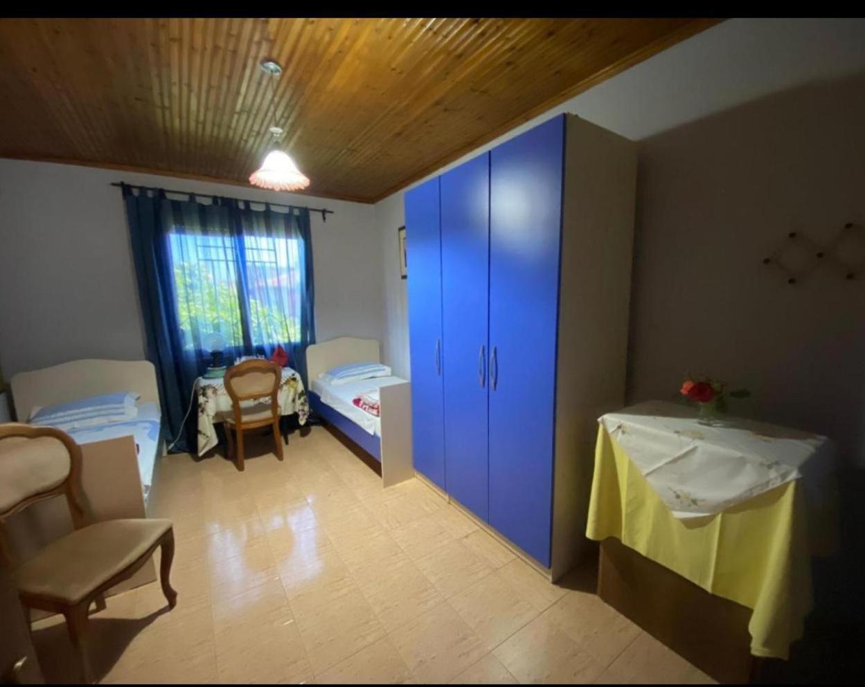 Gather Inn Guest House Shkoder Exterior photo